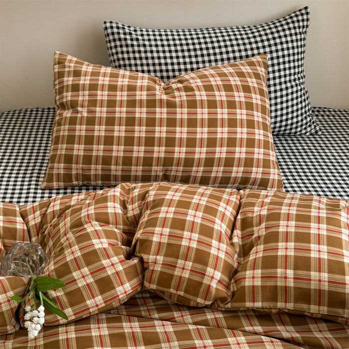 91家纺网 家纺一手货源 找家纺 多品2025新款无印风超柔水洗棉宿舍三件套 时光+黑白格