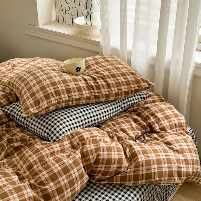 91家纺网 家纺一手货源 找家纺 多品2025新款无印风超柔水洗棉宿舍三件套 时光+黑白格