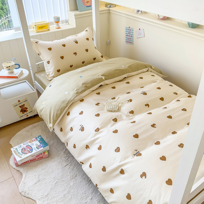91家纺网 家纺一手货源 找家纺 鑫宇 2025新款全棉纯棉13372宽幅学生上下铺三件套 点点爱