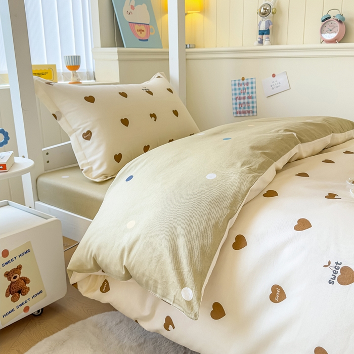 91家纺网 家纺一手货源 找家纺 鑫宇 2025新款全棉纯棉13372宽幅学生上下铺三件套 点点爱