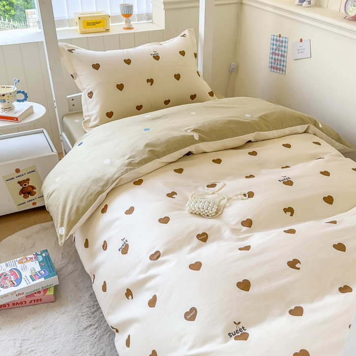 91家纺网 家纺一手货源 找家纺 鑫宇 2025新款全棉纯棉13372宽幅学生上下铺三件套 点点爱