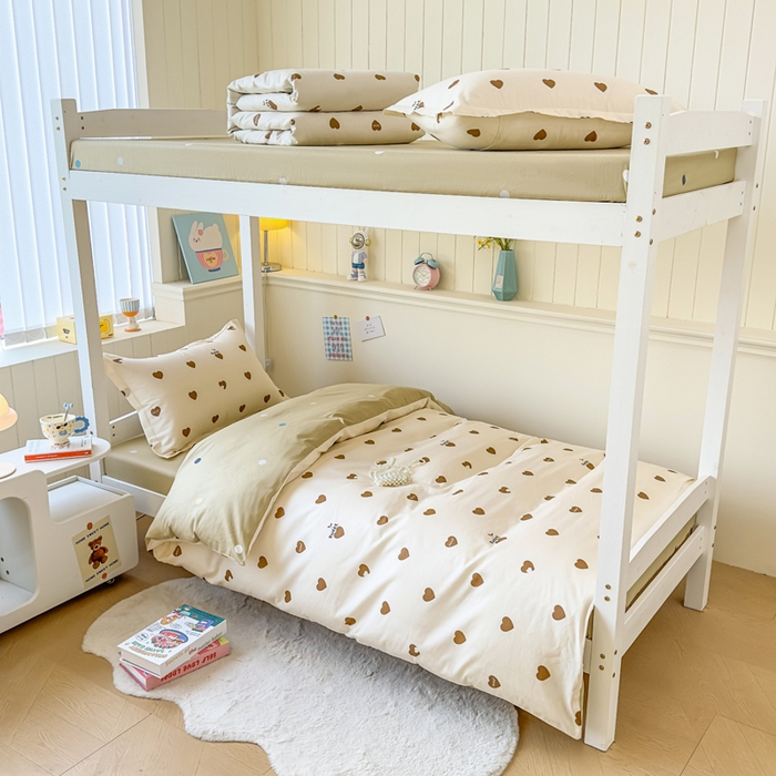 91家纺网 家纺一手货源 找家纺 鑫宇 2025新款全棉纯棉13372宽幅学生上下铺三件套 点点爱