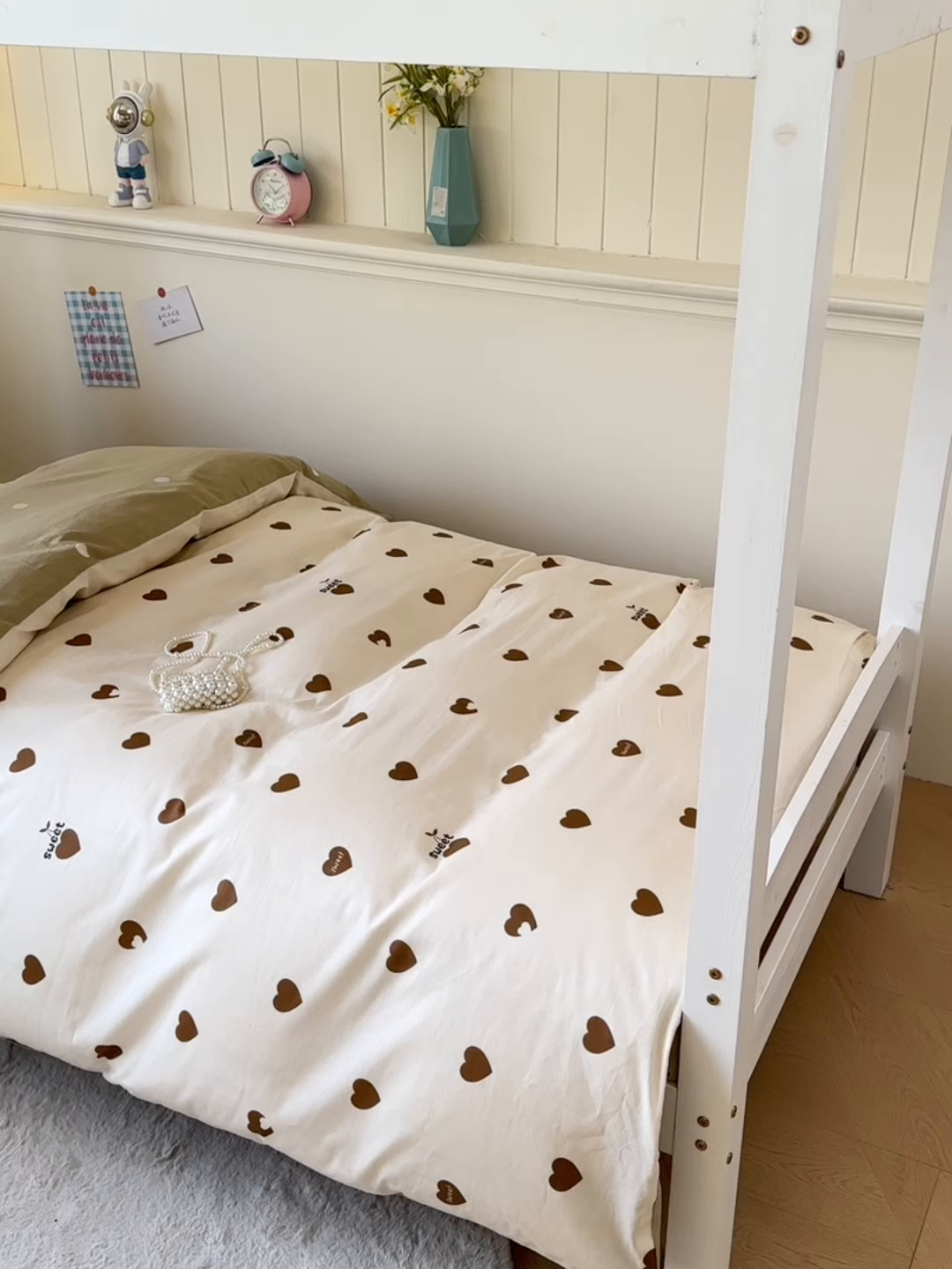 91家纺网 家纺一手货源 找家纺 鑫宇 2025新款全棉纯棉13372宽幅学生上下铺三件套 点点爱