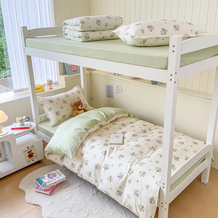 91家纺网 家纺一手货源 找家纺 鑫宇 2025新款全棉纯棉13372宽幅学生上下铺三件套 花香丽影