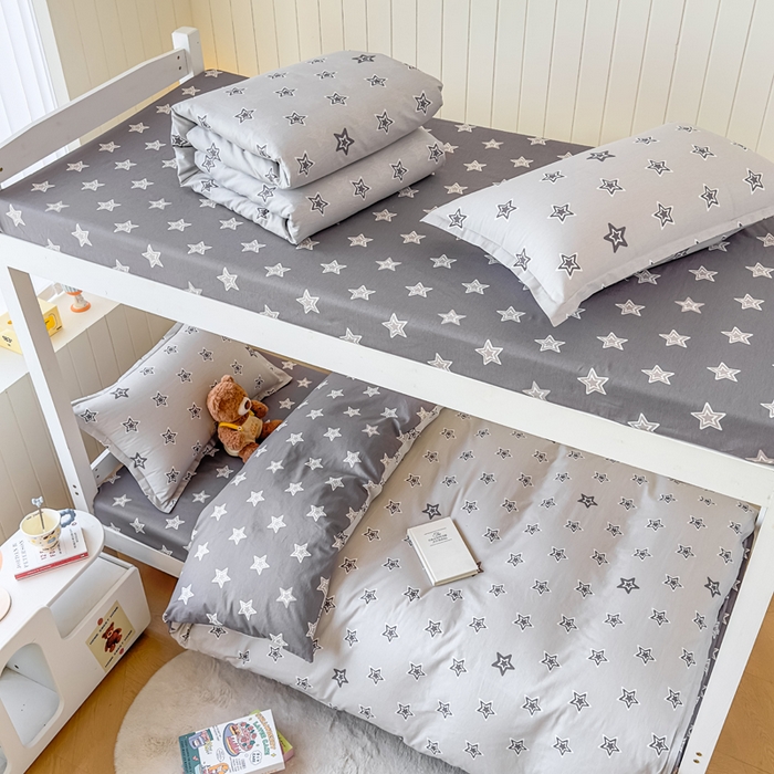 91家纺网 家纺一手货源 找家纺 鑫宇 2025新款全棉纯棉13372宽幅学生上下铺三件套 金吉星