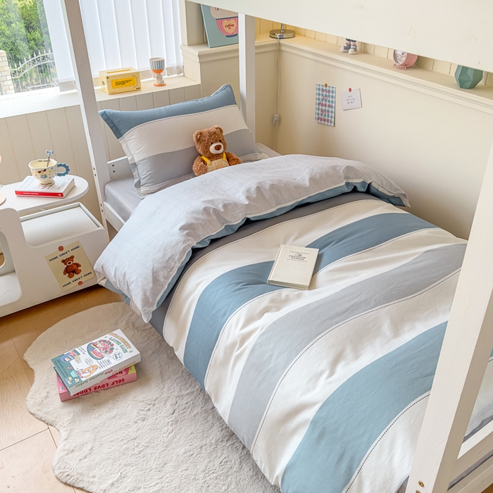 91家纺网 家纺一手货源 找家纺 鑫宇 2025新款全棉纯棉13372宽幅学生上下铺三件套 迷人线条