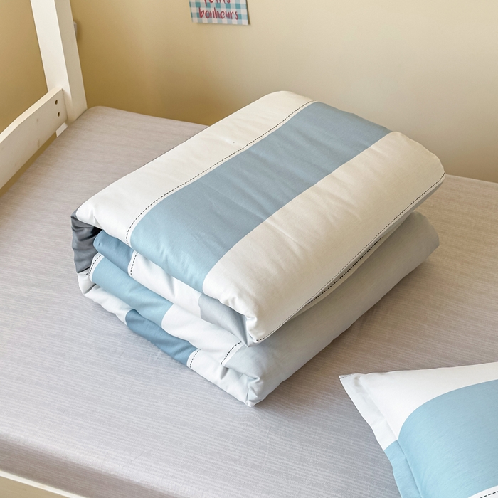 91家纺网 家纺一手货源 找家纺 鑫宇 2025新款全棉纯棉13372宽幅学生上下铺三件套 迷人线条