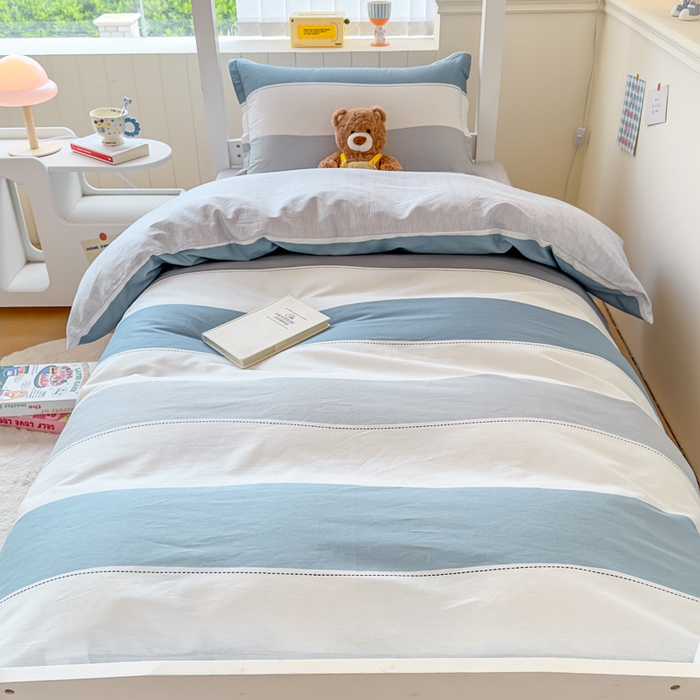 91家纺网 家纺一手货源 找家纺 鑫宇 2025新款全棉纯棉13372宽幅学生上下铺三件套 迷人线条