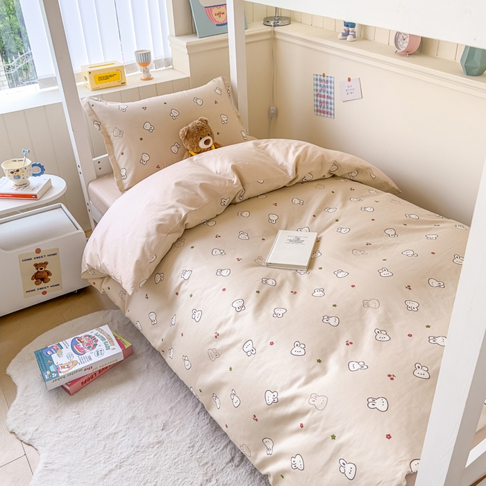 91家纺网 家纺一手货源 找家纺 鑫宇 2025新款全棉纯棉13372宽幅学生上下铺三件套 米菲