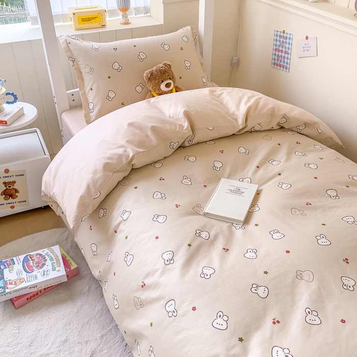 91家纺网 家纺一手货源 找家纺 鑫宇 2025新款全棉纯棉13372宽幅学生上下铺三件套 米菲