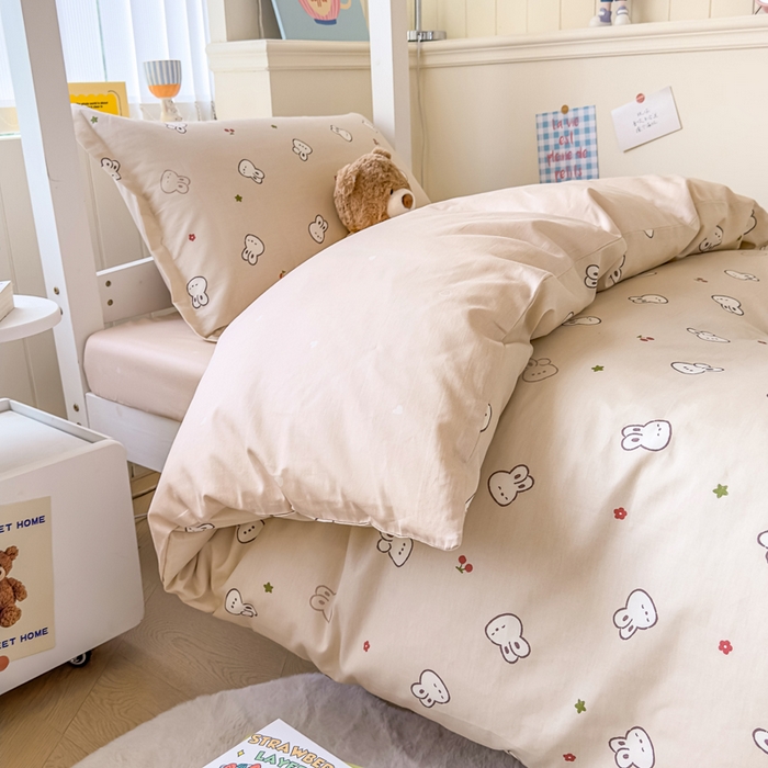 91家纺网 家纺一手货源 找家纺 鑫宇 2025新款全棉纯棉13372宽幅学生上下铺三件套 米菲