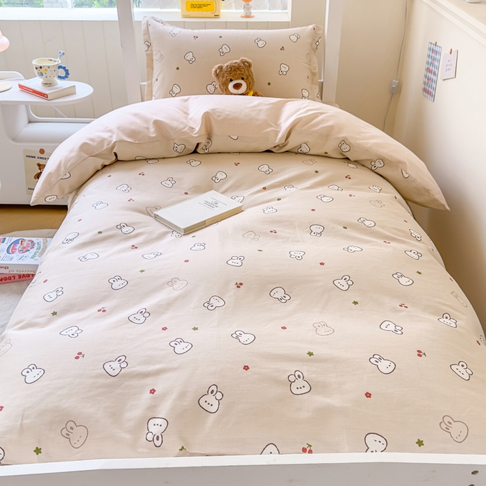 91家纺网 家纺一手货源 找家纺 鑫宇 2025新款全棉纯棉13372宽幅学生上下铺三件套 米菲