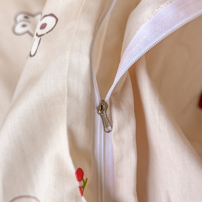 91家纺网 家纺一手货源 找家纺 鑫宇 2025新款全棉纯棉13372宽幅学生上下铺三件套 米菲