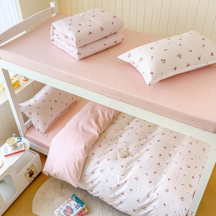 91家纺网 家纺一手货源 找家纺 鑫宇 2025新款全棉纯棉13372宽幅学生上下铺三件套 蜜果