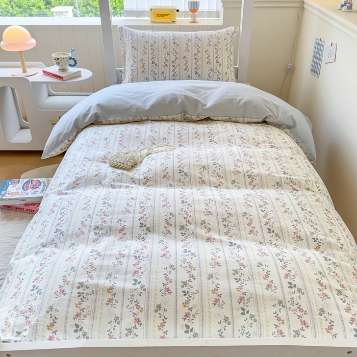 91家纺网 家纺一手货源 找家纺 鑫宇 2025新款全棉纯棉13372宽幅学生上下铺三件套 暮染轻纱