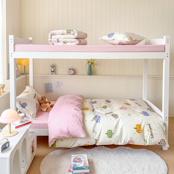 91家纺网 家纺一手货源 找家纺 鑫宇 2025新款全棉纯棉13372宽幅学生上下铺三件套 南瓜派对