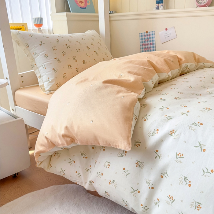 91家纺网 家纺一手货源 找家纺 鑫宇 2025新款全棉纯棉13372宽幅学生上下铺三件套 浅浅花样