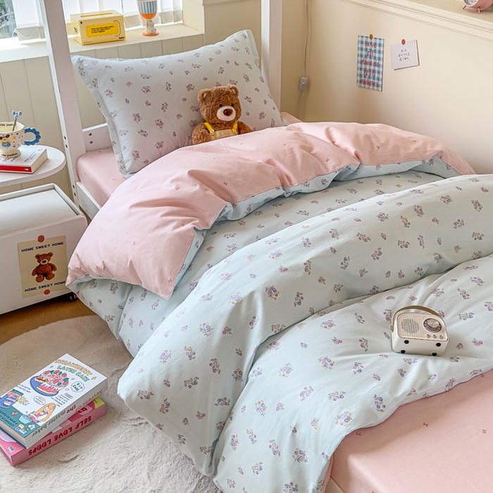 91家纺网 家纺一手货源 找家纺 鑫宇 2025新款全棉纯棉13372宽幅学生上下铺三件套 清风花夏