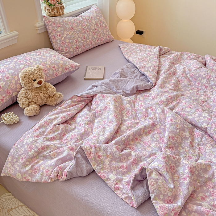 91家纺网 家纺一手货源 找家纺 一比一家纺 2025新款云感皱皱纱简单款夏被夏凉被空调被四件套 十里桃花粉