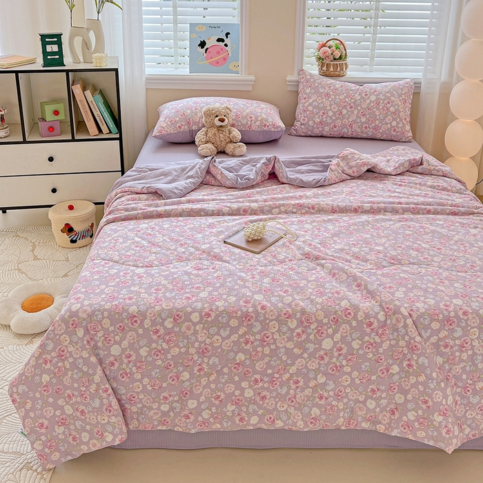 91家纺网 家纺一手货源 找家纺 一比一家纺 2025新款云感皱皱纱简单款夏被夏凉被空调被四件套 十里桃花粉