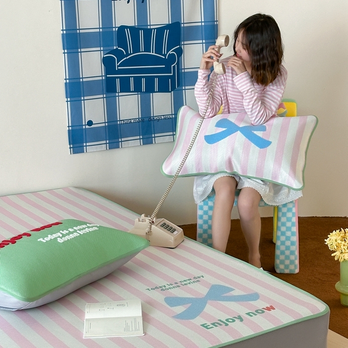 91家纺网 家纺一手货源 找家纺 （总）觅糖2025新款ins冰藤席毛巾绣凉席