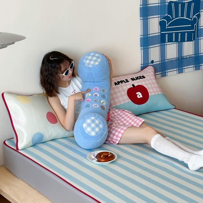 91家纺网 家纺一手货源 找家纺 觅糖2025新款ins冰藤席毛巾绣凉席 苹果气泡