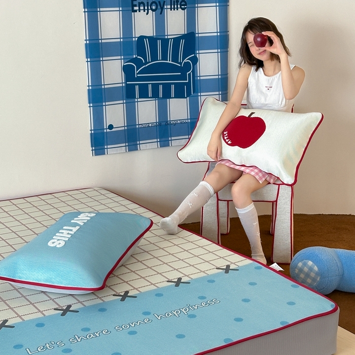 91家纺网 家纺一手货源 找家纺 觅糖2025新款ins冰藤席毛巾绣凉席 苹汁气泡