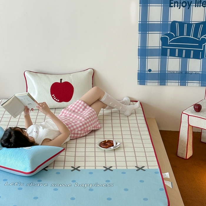 91家纺网 家纺一手货源 找家纺 觅糖2025新款ins冰藤席毛巾绣凉席 苹汁气泡