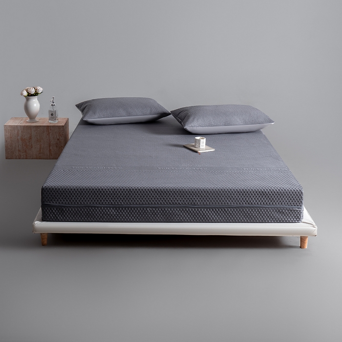 91家纺网 家纺一手货源 找家纺 叠派家纺 2025新款字母压花六面全包单床笠 床笠单件 灰色