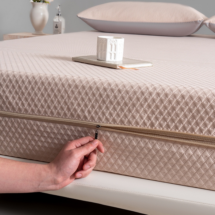 91家纺网 家纺一手货源 找家纺 叠派家纺 2025新款字母压花六面全包单床笠 床笠单件 卡其