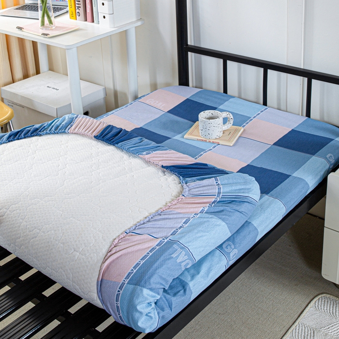 91家纺网 家纺一手货源 找家纺 锦润家纺 2025新款12868床笠床垫套全棉印花学生三件套六件套多件套杰西-蓝