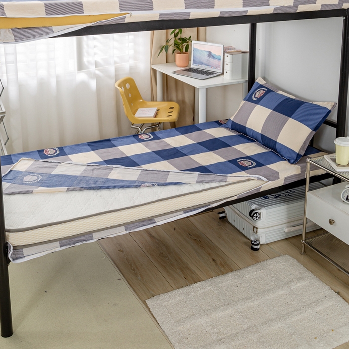 91家纺网 家纺一手货源 找家纺 锦润家纺 2025新款12868床笠床垫套全棉印花学生三件套六件套多件套蓝大格