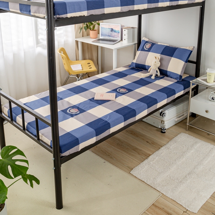 91家纺网 家纺一手货源 找家纺 锦润家纺 2025新款12868床笠床垫套全棉印花学生三件套六件套多件套蓝大格