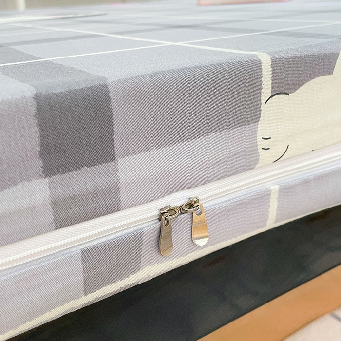 91家纺网 家纺一手货源 找家纺 锦润家纺 2025新款12868床笠床垫套全棉印花学生三件套六件套多件套涂鸦