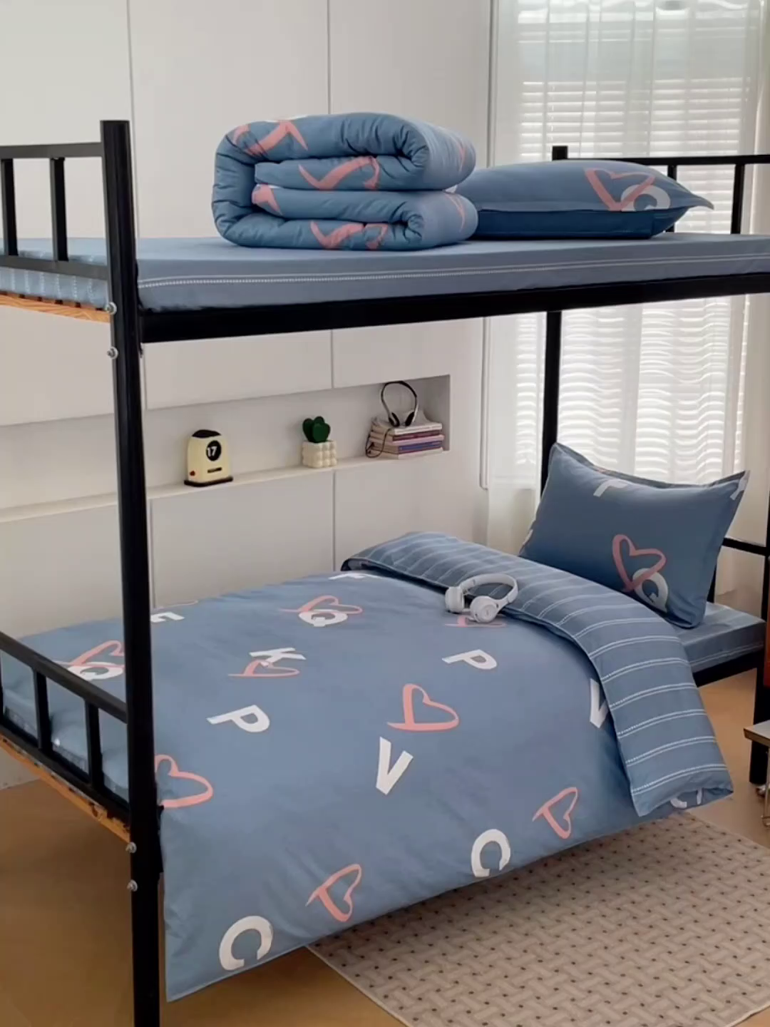 91家纺网 家纺一手货源 找家纺 锦润家纺2025新款全棉13372学生三件套纯棉宿舍六件套 恋心日记