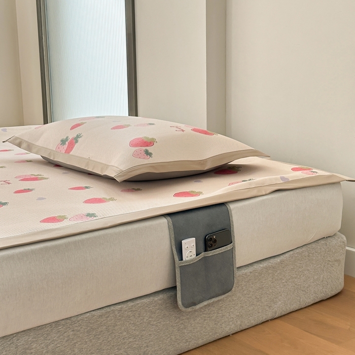 91家纺网 家纺一手货源 找家纺 觅糖家纺 2025春夏新款A类抗菌养生冰藤凉席席子 缤纷莓果