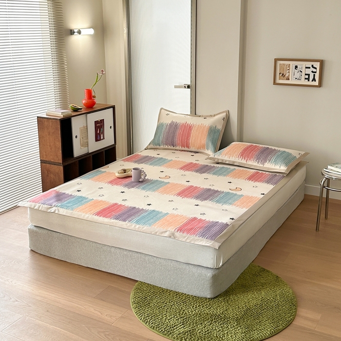 91家纺网 家纺一手货源 找家纺 觅糖家纺 2025春夏新款A类抗菌养生冰藤凉席席子 缤纷夏日