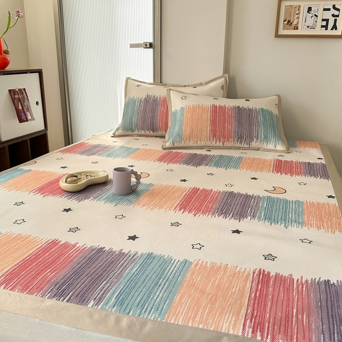 91家纺网 家纺一手货源 找家纺 觅糖家纺 2025春夏新款A类抗菌养生冰藤凉席席子 缤纷夏日