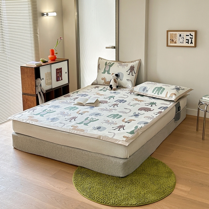 91家纺网 家纺一手货源 找家纺 觅糖家纺 2025春夏新款A类抗菌养生冰藤凉席席子 魔幻世界