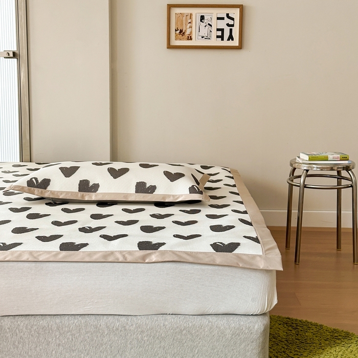 91家纺网 家纺一手货源 找家纺 觅糖家纺 2025春夏新款A类抗菌养生冰藤凉席席子 小爱心