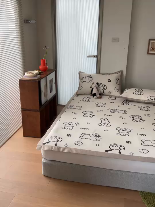 91家纺网 家纺一手货源 找家纺 觅糖家纺 2025春夏新款A类抗菌养生冰藤凉席席子 夏日畅想