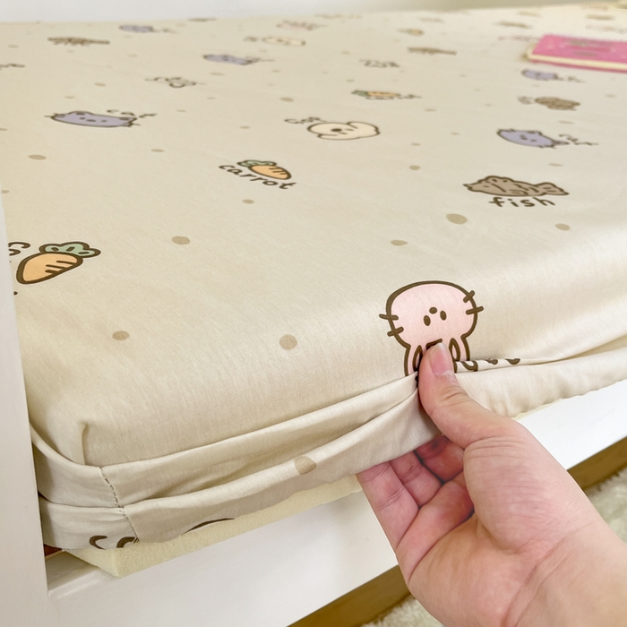 91家纺网 家纺一手货源 找家纺 铭成家纺 2025新款全棉印花学生单床笠系列 宠咖时间