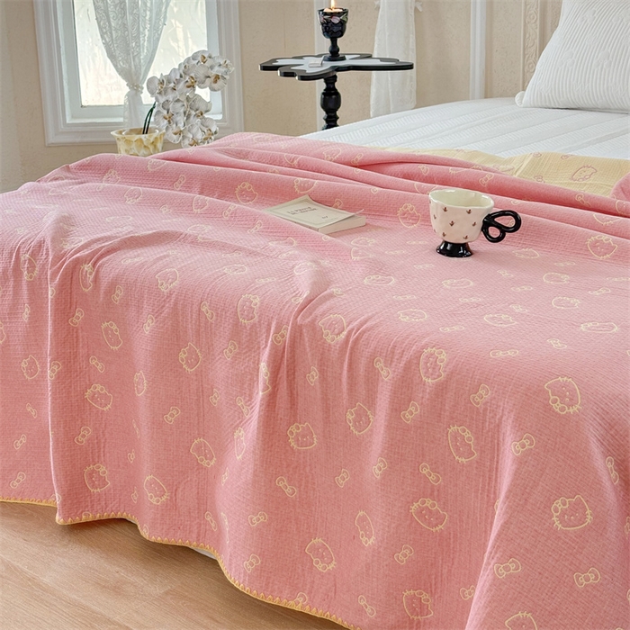 91家纺网 家纺一手货源 找家纺 嘉汀兰家居 2025新款全棉纯棉纱布提花盖毯KT猫-粉