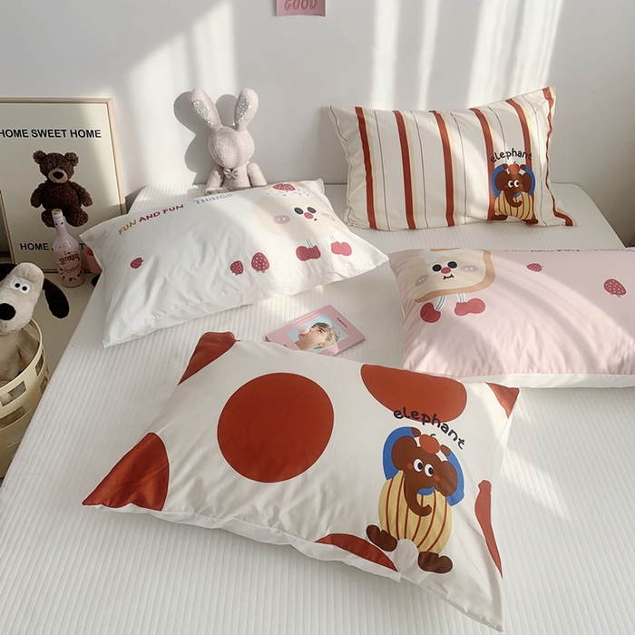 91家纺网 家纺一手货源 找家纺 柚可家居 2024新款数码定版全棉单枕套系列-ele象+草莓吐司 波点ele象