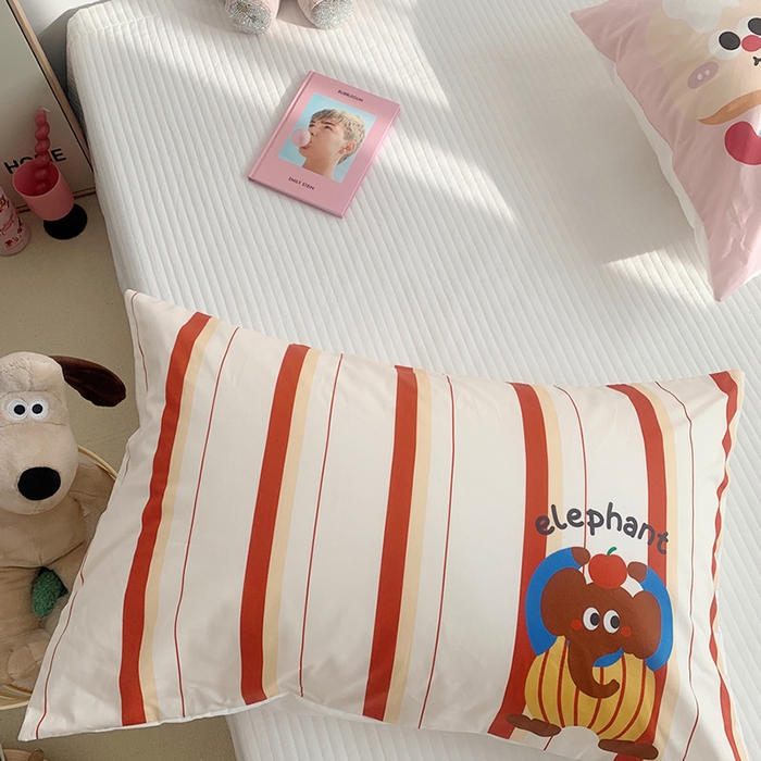 91家纺网 家纺一手货源 找家纺 柚可家居 2024新款数码定版全棉单枕套系列-ele象+草莓吐司 条纹ele象