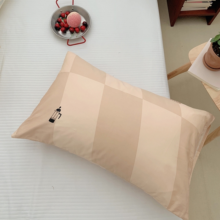 91家纺网 家纺一手货源 找家纺 柚可家居 2024新款活性印花ins多巴胺单枕套2 花梨