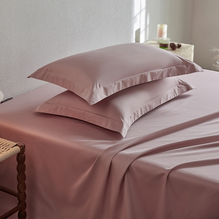 91家纺网 家纺一手货源 找家纺 轩和家居 2025新款50S贡缎长绒棉纯棉单枕套单品枕套枕套单件 复古粉