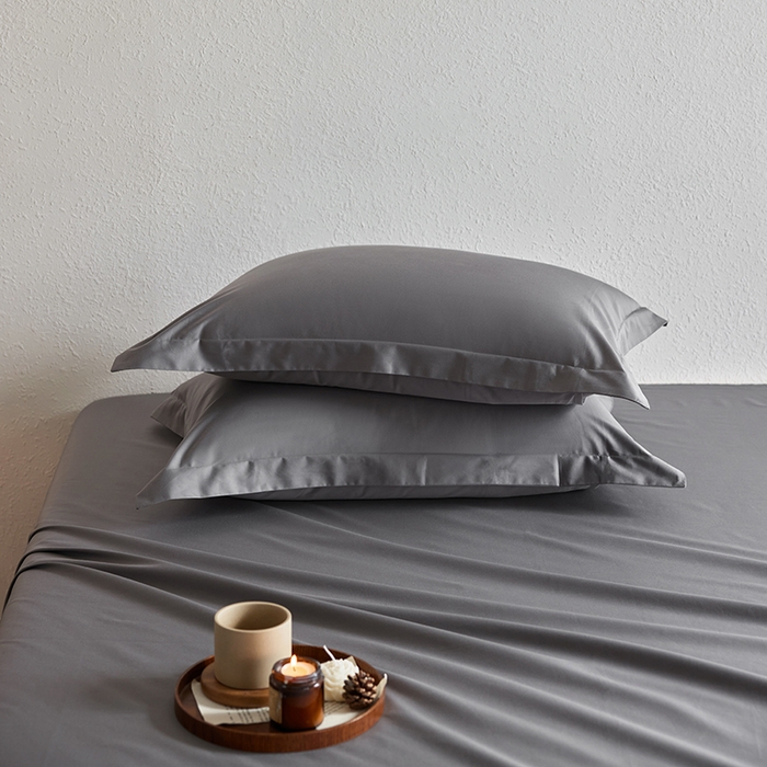 91家纺网 家纺一手货源 找家纺 轩和家居 2025新款50S贡缎长绒棉纯棉单枕套单品枕套枕套单件 梦境灰