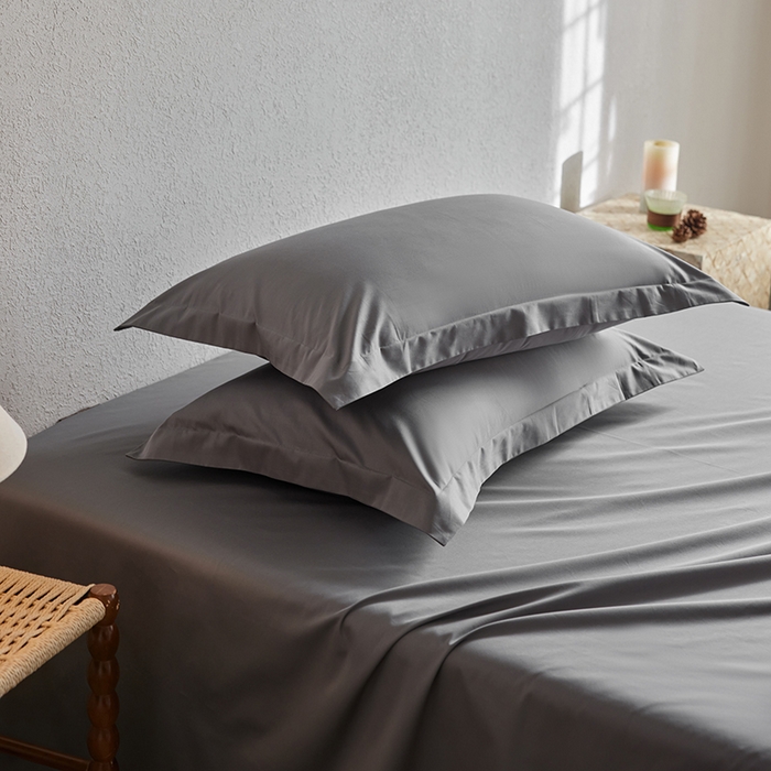 91家纺网 家纺一手货源 找家纺 轩和家居 2025新款50S贡缎长绒棉纯棉单枕套单品枕套枕套单件 梦境灰