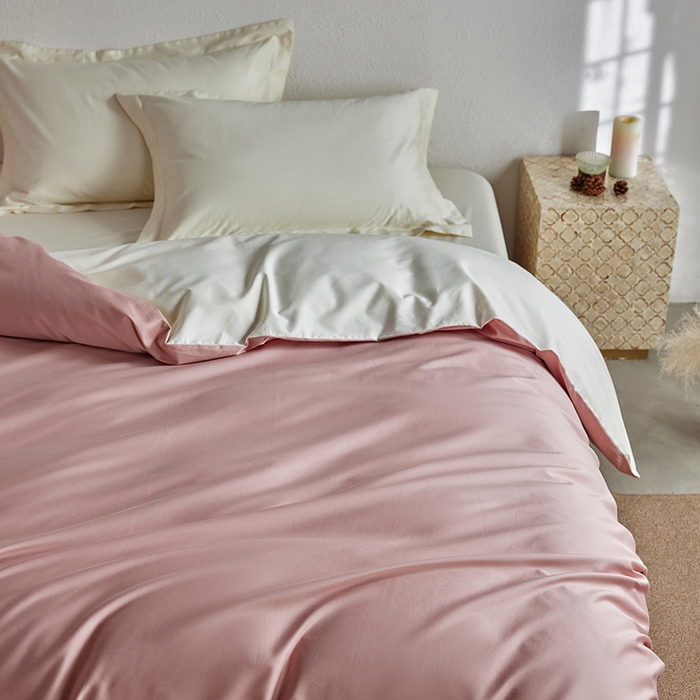 91家纺网 家纺一手货源 找家纺 轩和家居 2025新款50S贡缎长绒棉纯棉单被套单品被套被套单件 复古粉+奶芋黄